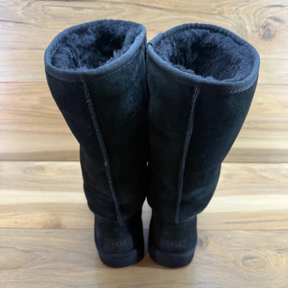UGG Classic Tall II Black Suede Boots Womens 9 Shearling Fur Cozy Cottagecore